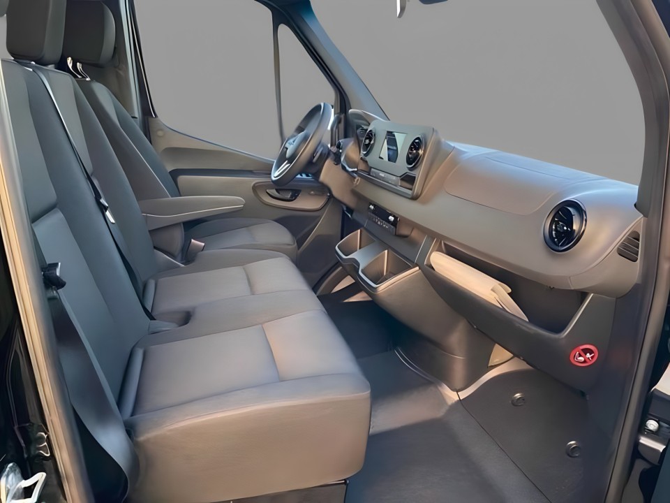 Mercedes-Benz Sprinter Tourer 316 CDI (5)