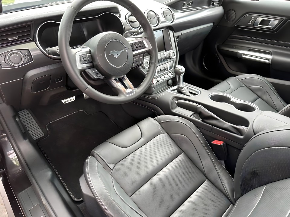 Ford Mustang MACH 1 - foto 13