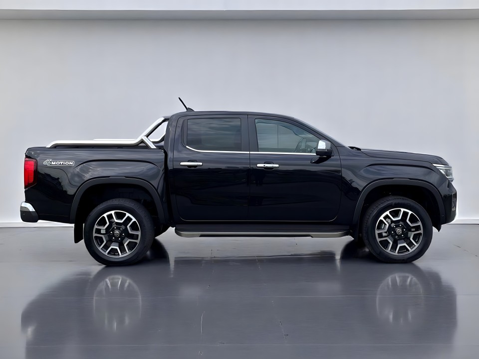 Volkswagen Amarok 3.0 V6 TDI Aventura (2)