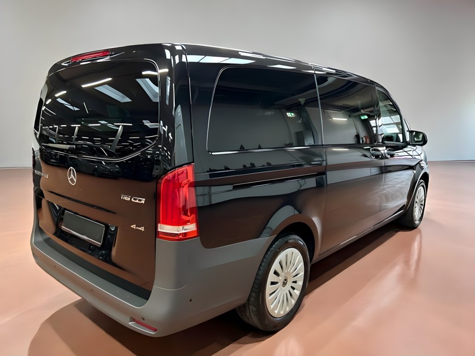 Mercedes-Benz Vito Tourer PRO 116 CDI 4MATIC Lang (2)