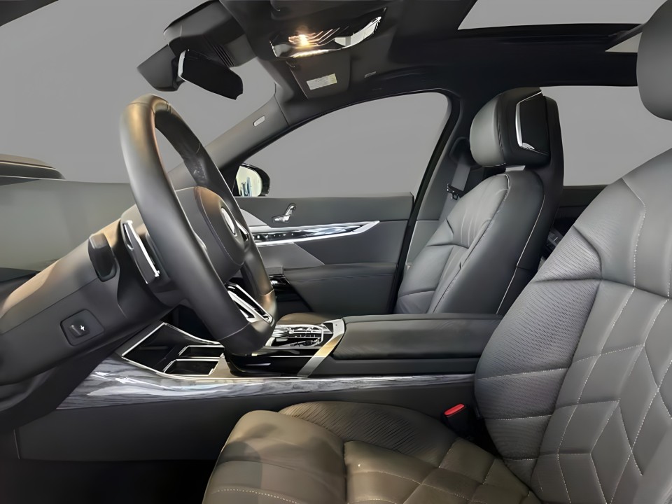 BMW i7 xDrive60 (5)
