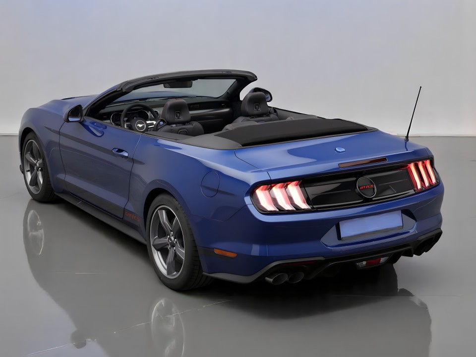 Ford Mustang GT - foto 14