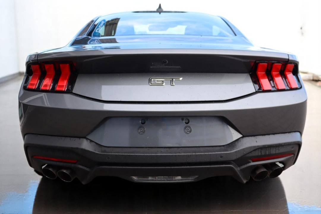 Ford Mustang GT (3)