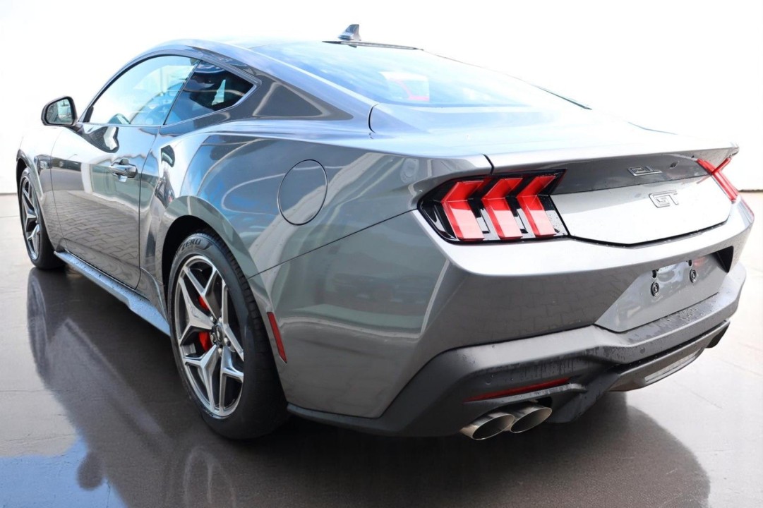 Ford Mustang GT (4)