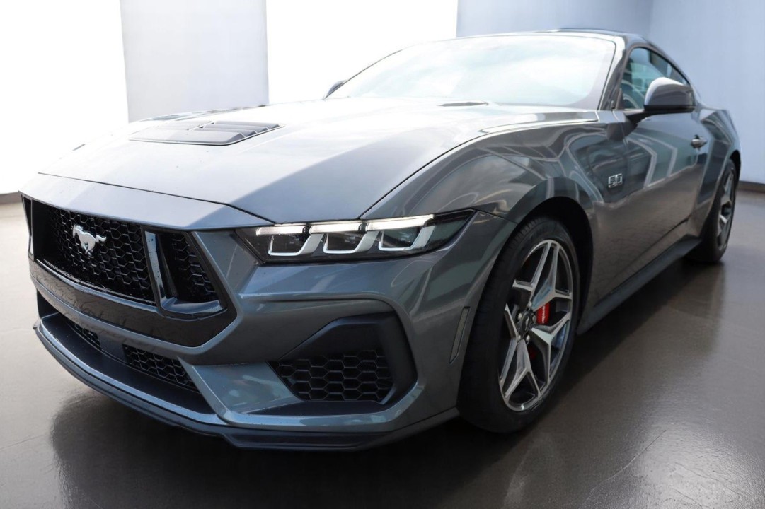 Ford Mustang GT (5)