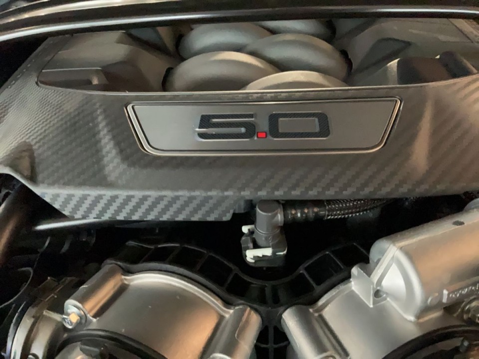 Ford Mustang GT - foto 13