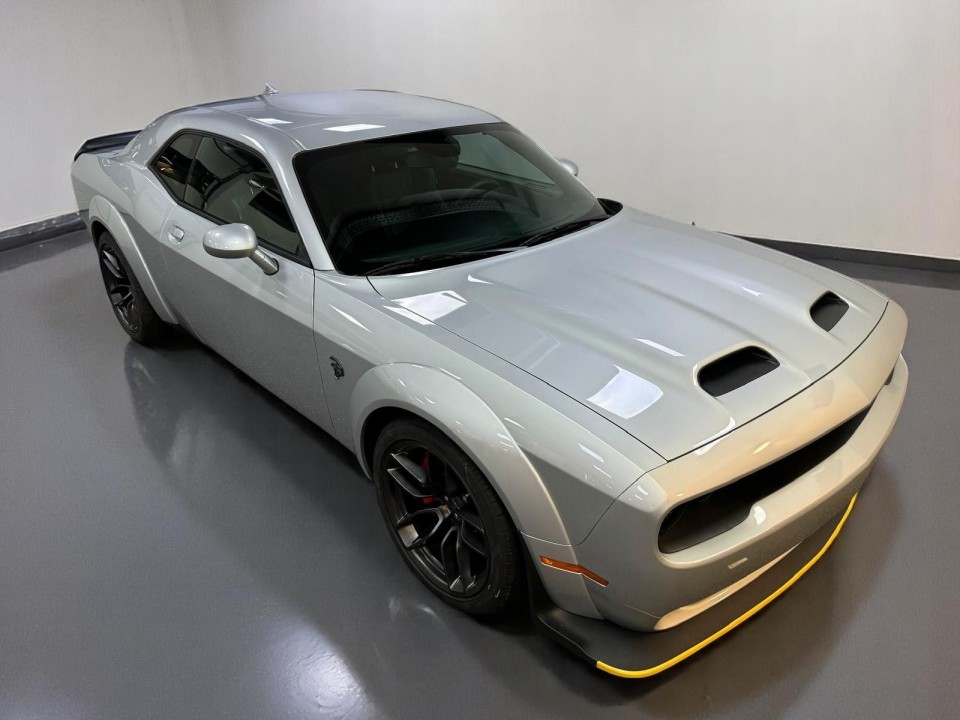 Dodge Challenger Hellcat (2)