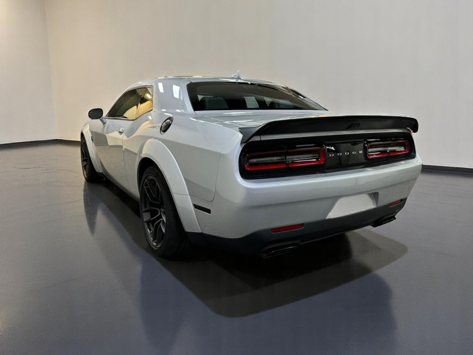 Dodge Challenger Hellcat - foto 7