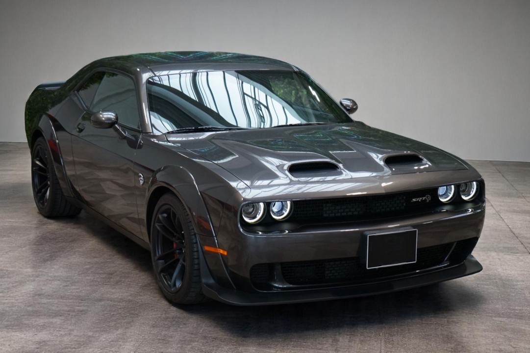 Dodge Challenger SRT Hellcat (2)
