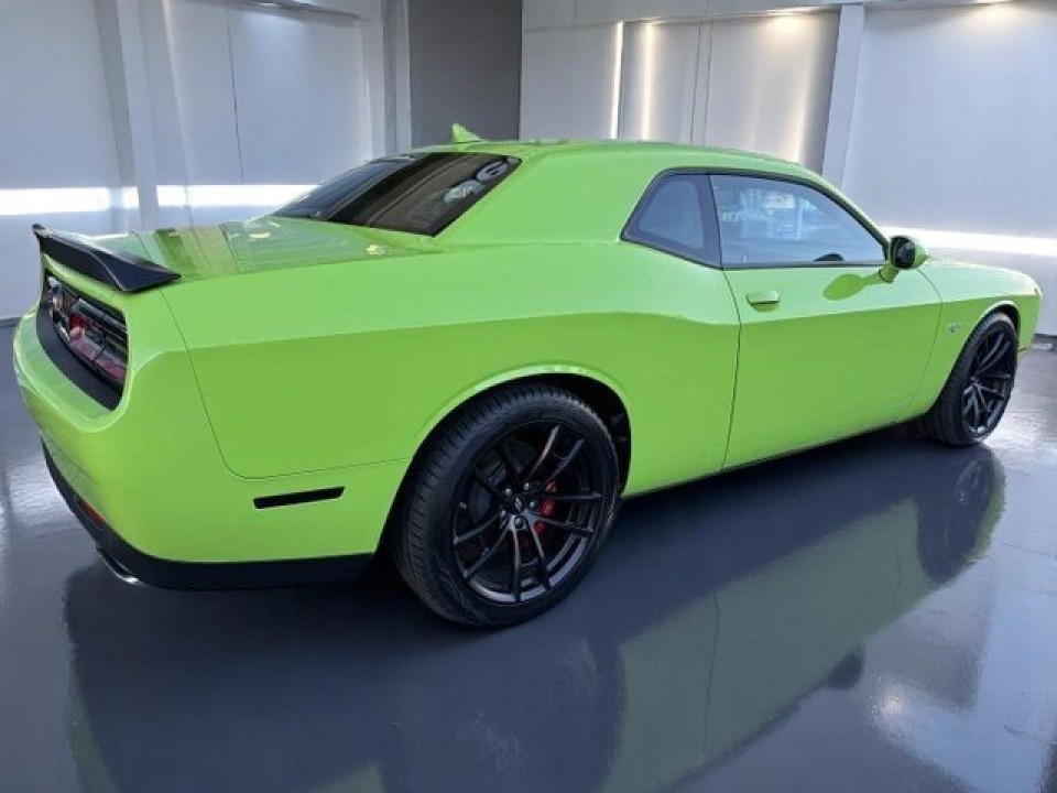 Dodge Challenger R/T (3)