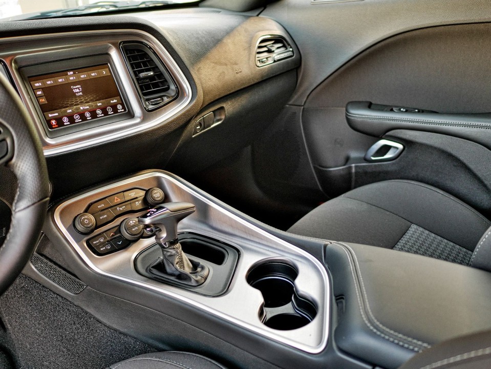 Dodge Challenger R/T - foto 16