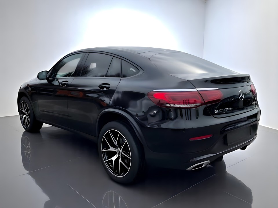 Mercedes-Benz GLC Coupe 300de 4MATIC AMG Line (4)
