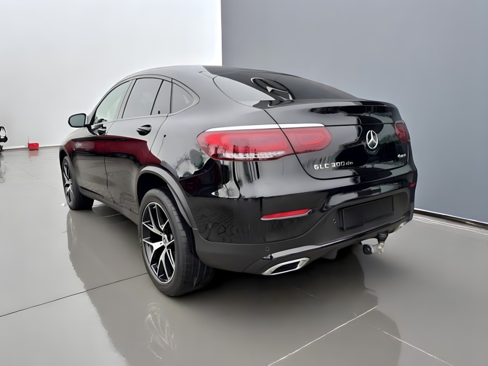 Mercedes-Benz GLC Coupe 300de 4MATIC AMG Line (4)