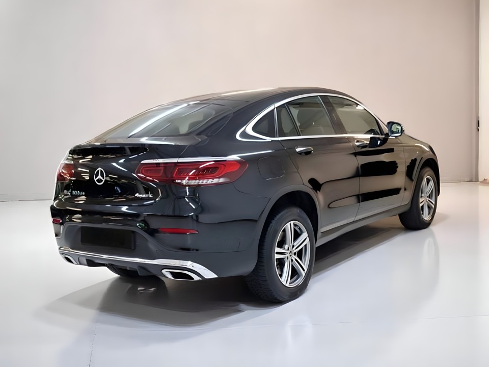 Mercedes-Benz GLC Coupe 300de 4MATIC AMG Line (4)