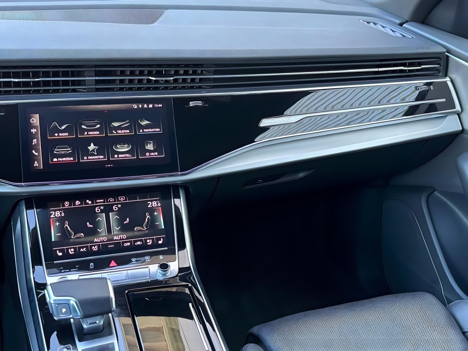 Audi Q8 50TDI quattro tiptronic S-Line - foto 11