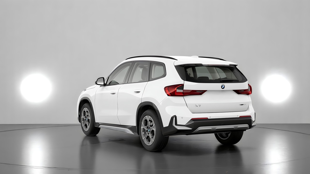 BMW X1 sDrive18i xLine (4)