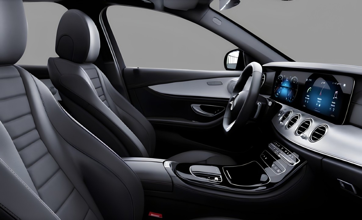 Mercedes-Benz E 220d 4MATIC AMG Line - foto 14