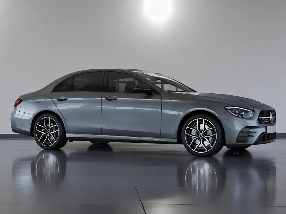 Mercedes-Benz E 220d 4MATIC AMG Line (4)