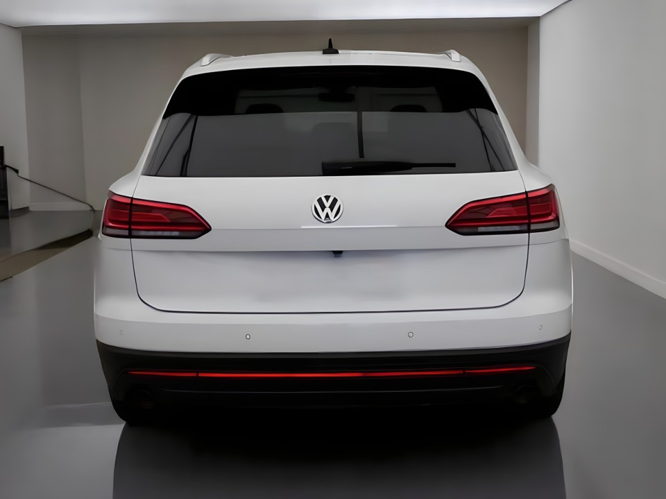 Volkswagen Touareg V6 TDI (3)