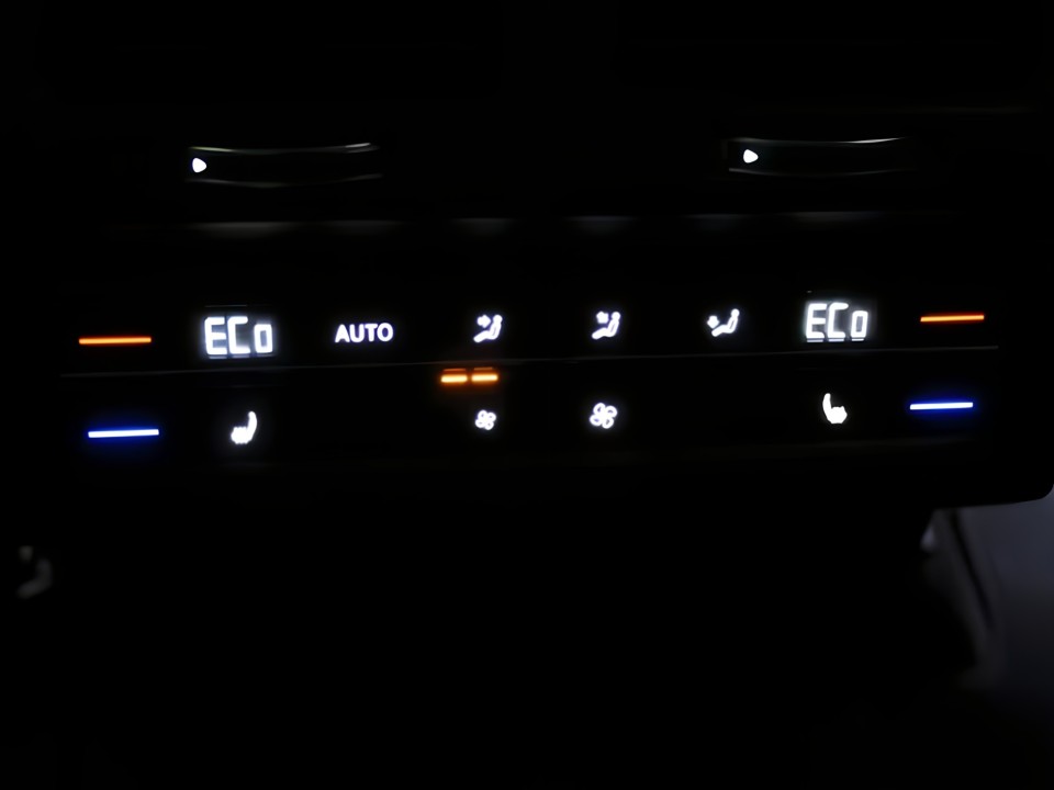 Volkswagen Touareg V6 TDI - foto 25