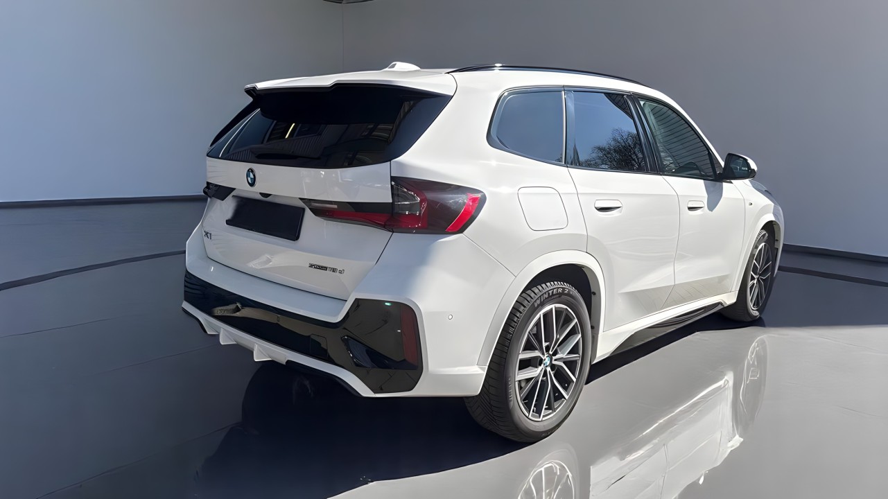 BMW X1 sDrive18d M-Sport (3)