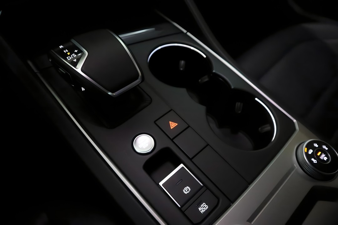 Volkswagen Touareg V6 TDI - foto 10