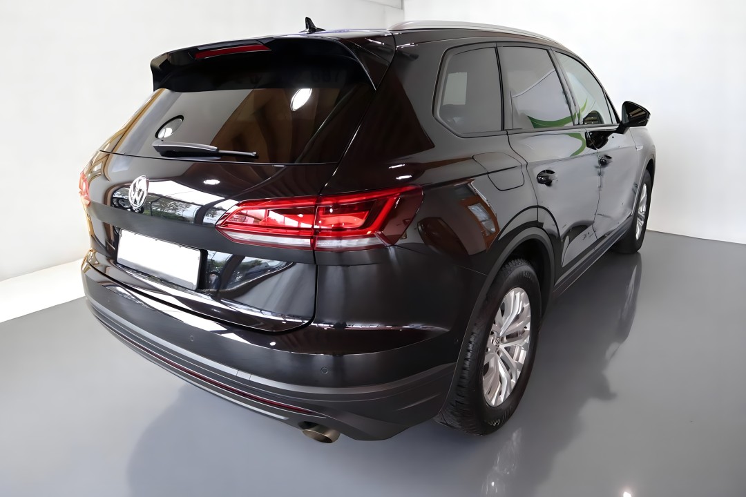 Volkswagen Touareg V6 TDI (2)