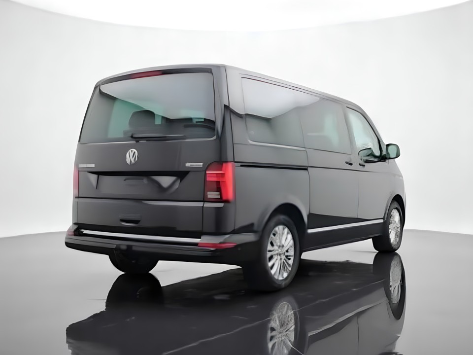 Volkswagen Multivan Highline T6.1 2.0TDI DSG 4MOTION (2)