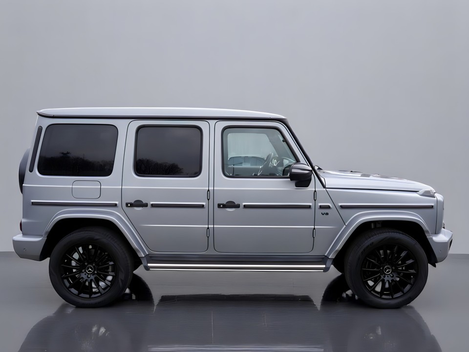 Mercedes-Benz G 500 AMG Line (2)