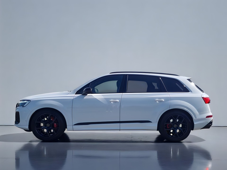 Audi SQ7 TFSI quattro tiptronic (2)