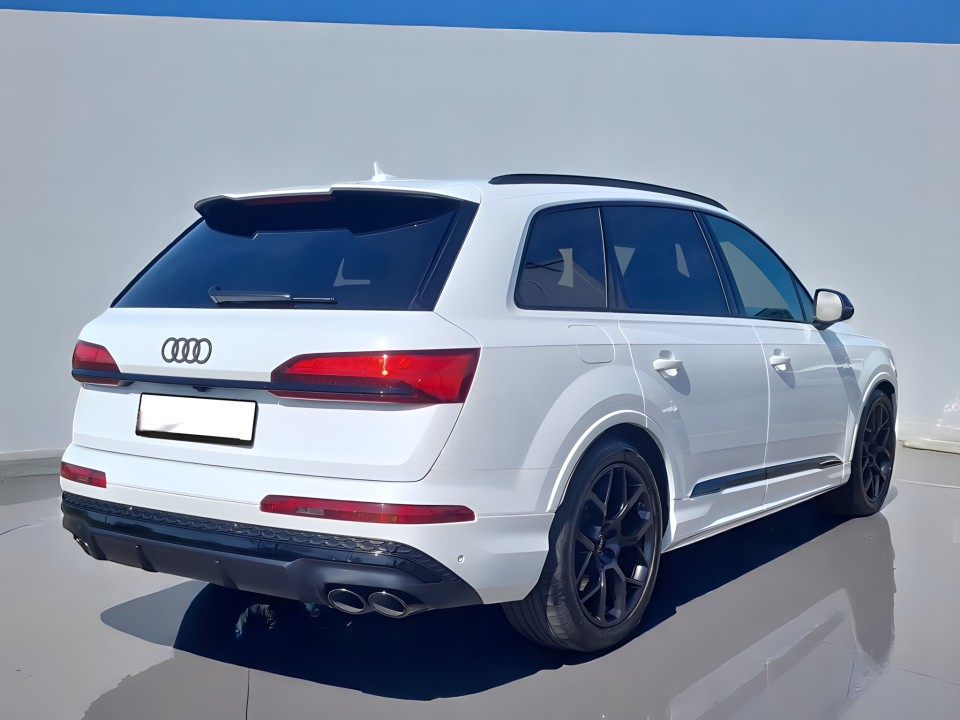 Audi SQ7 TFSI quattro tiptronic (3)