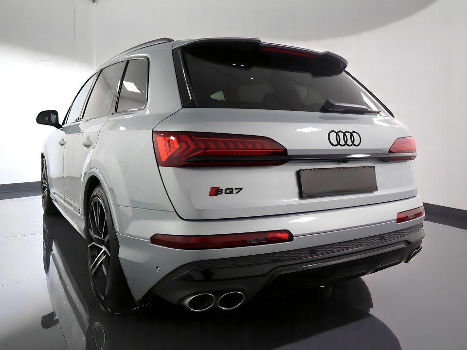 Audi SQ7 TFSI quattro tiptronic (4)