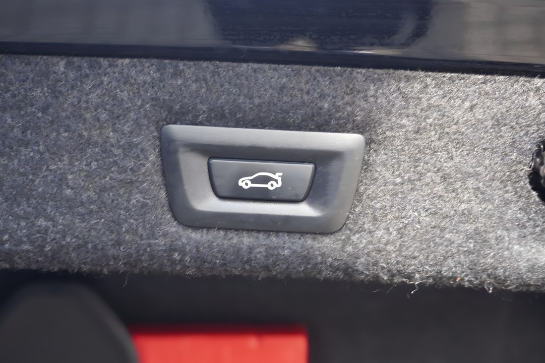 BMW Seria 5 530d xDrive Luxury Line - foto 19