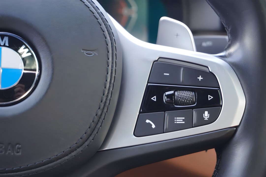 BMW Seria 5 530d xDrive Luxury Line - foto 11