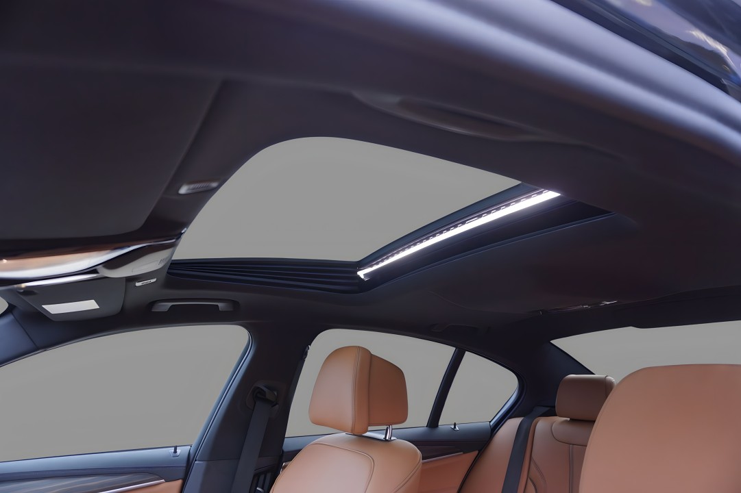 BMW Seria 5 530d xDrive Luxury Line - foto 13