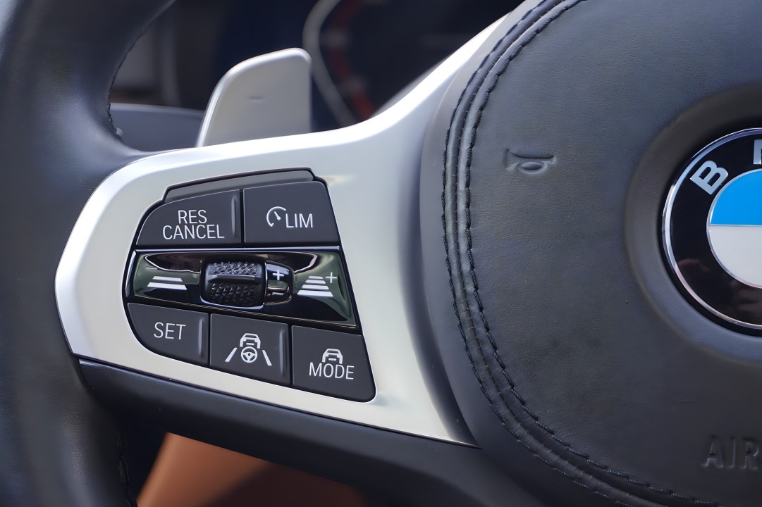 BMW Seria 5 530d xDrive Luxury Line - foto 10