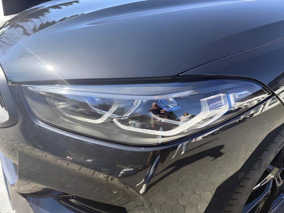 BMW Seria 8 M850i xDrive - foto 17
