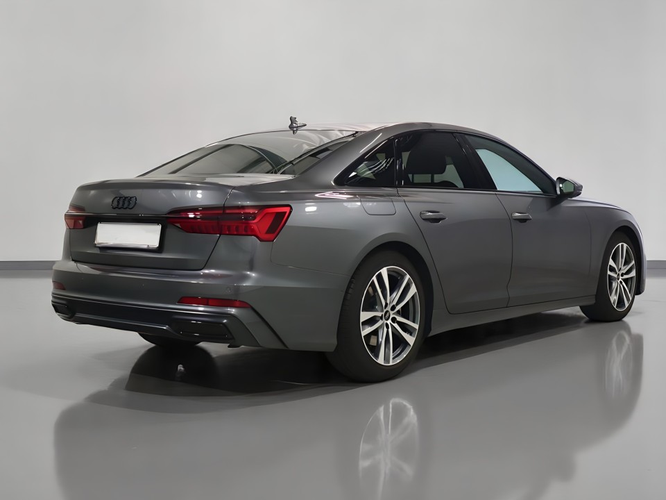 Audi A6 45TFSI S-Line (3)