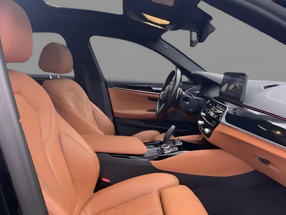 BMW Seria 5 540i xDrive M-Sport - foto 9