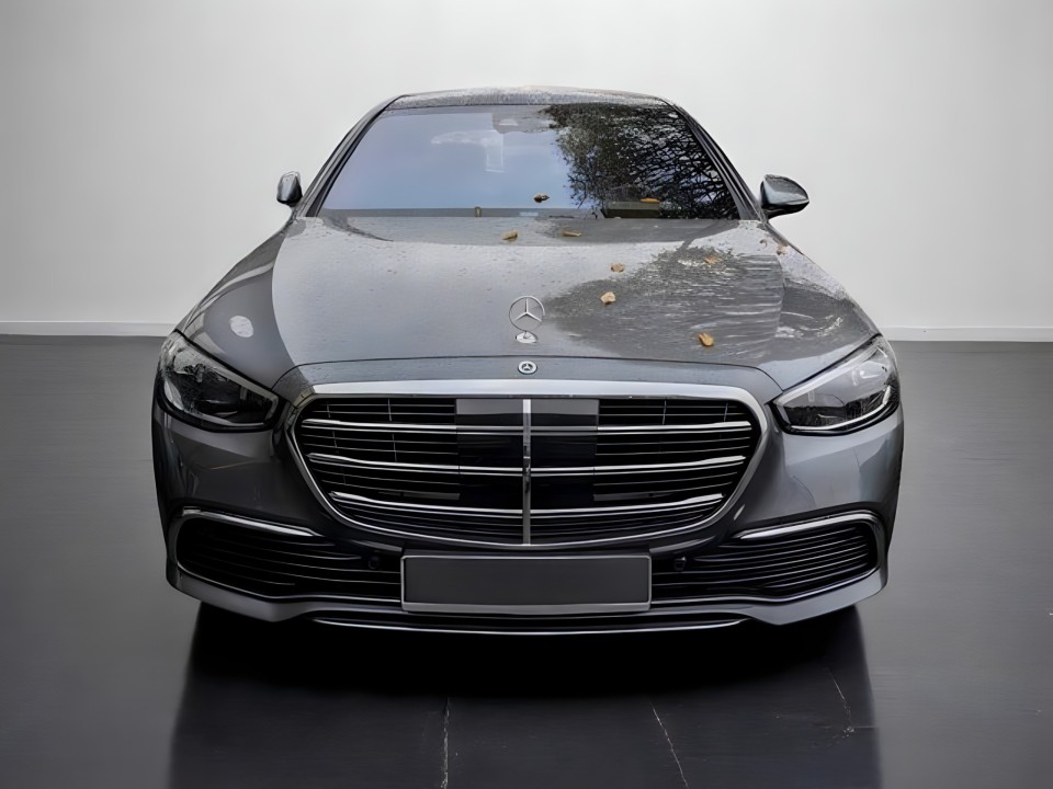 Mercedes-Benz S 500 4MATIC Sedan (2)