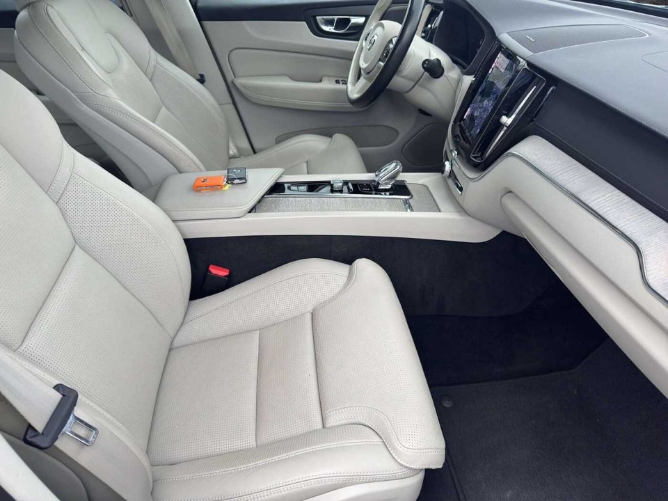 Volvo XC 60 B5 AWD Petrol Inscription - foto 10