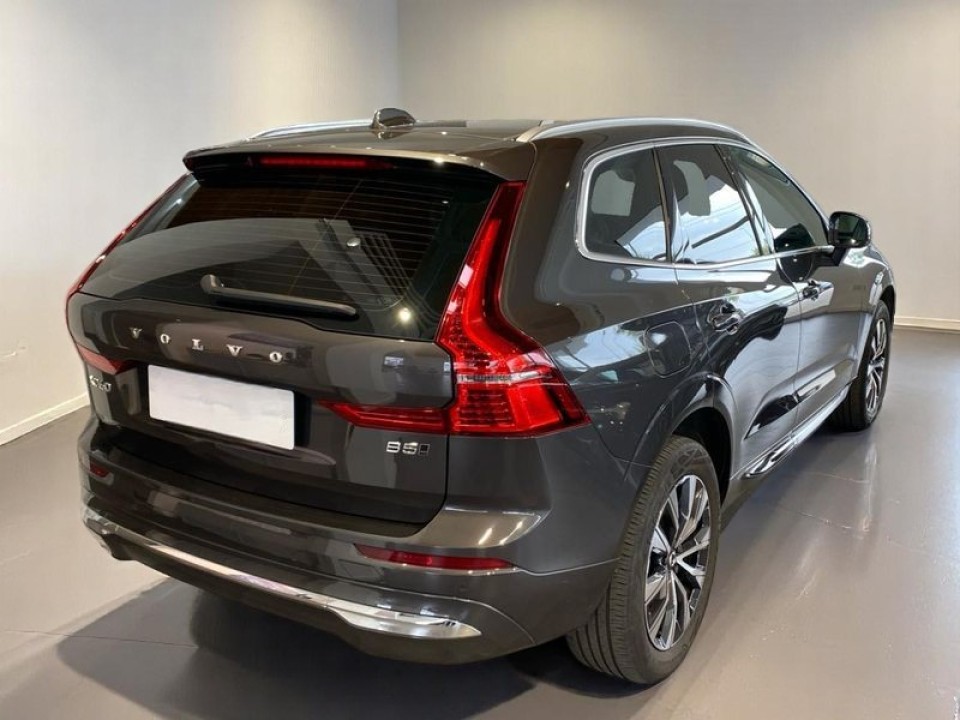 Volvo XC 60 INSCRIPTION B5 AWD (2)