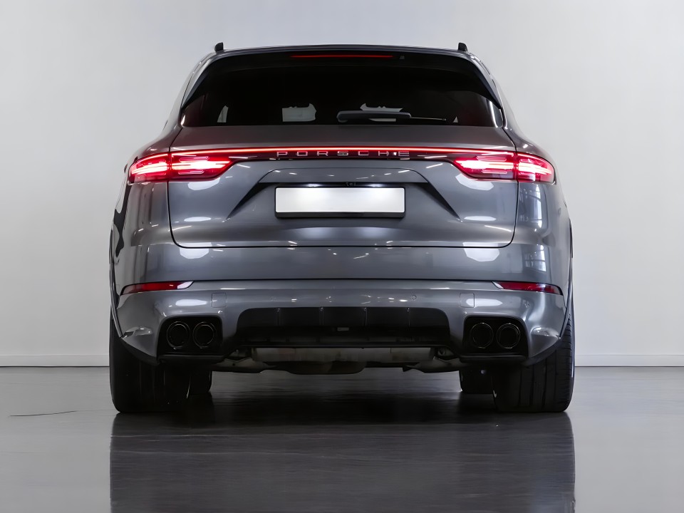 Porsche Cayenne S (4)