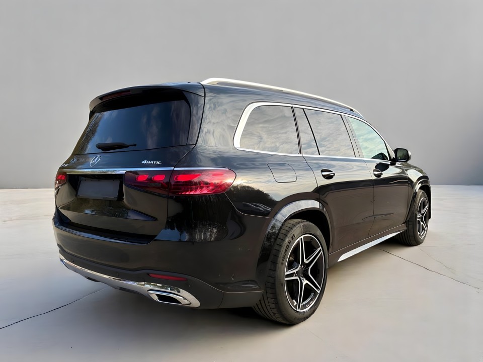 Mercedes-Benz GLS 450 4MATIC AMG (3)
