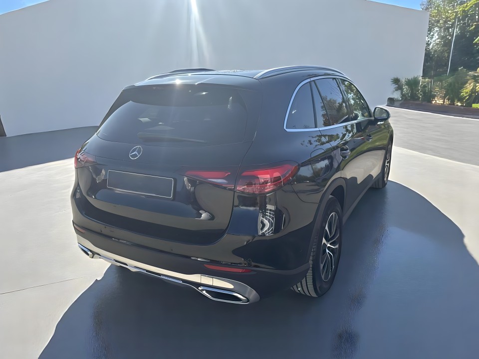 Mercedes-Benz GLC SUV 220d 4MATIC Avantgarde (2)