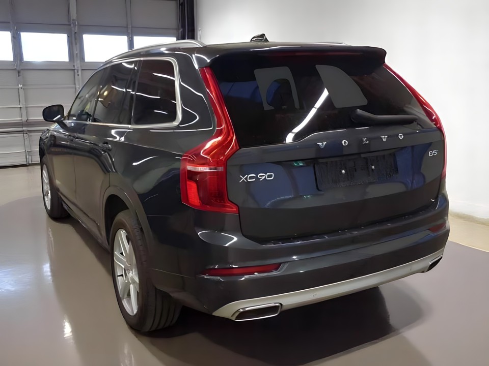 Volvo XC 90 B5 AWD Momentum (2)