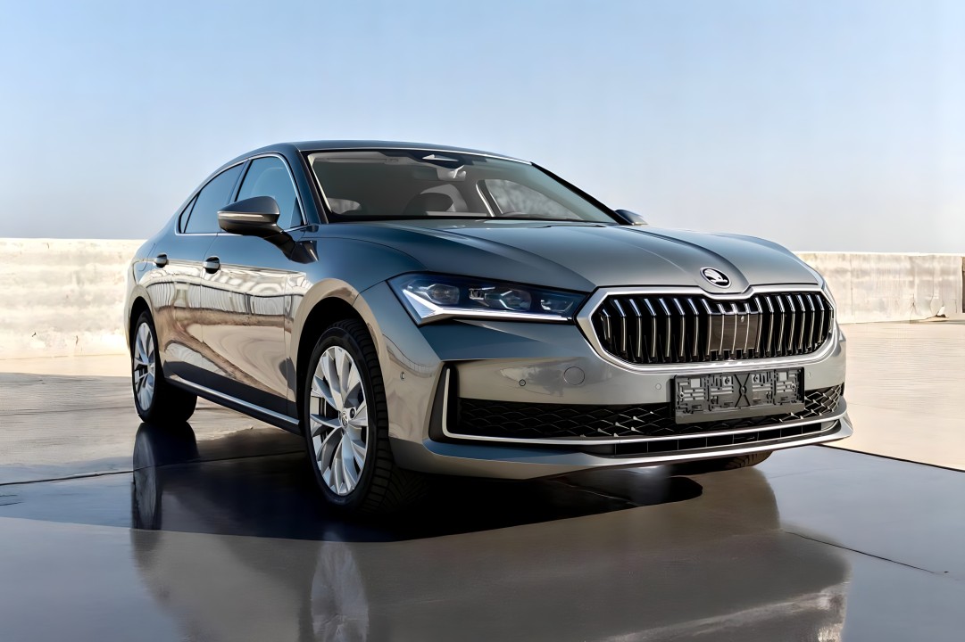 Skoda Superb 2.0 TDI (5)