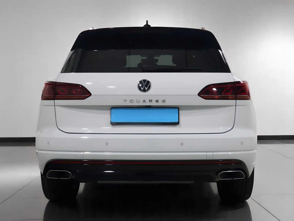 Volkswagen Touareg 3.0 TDI R-Line (4)
