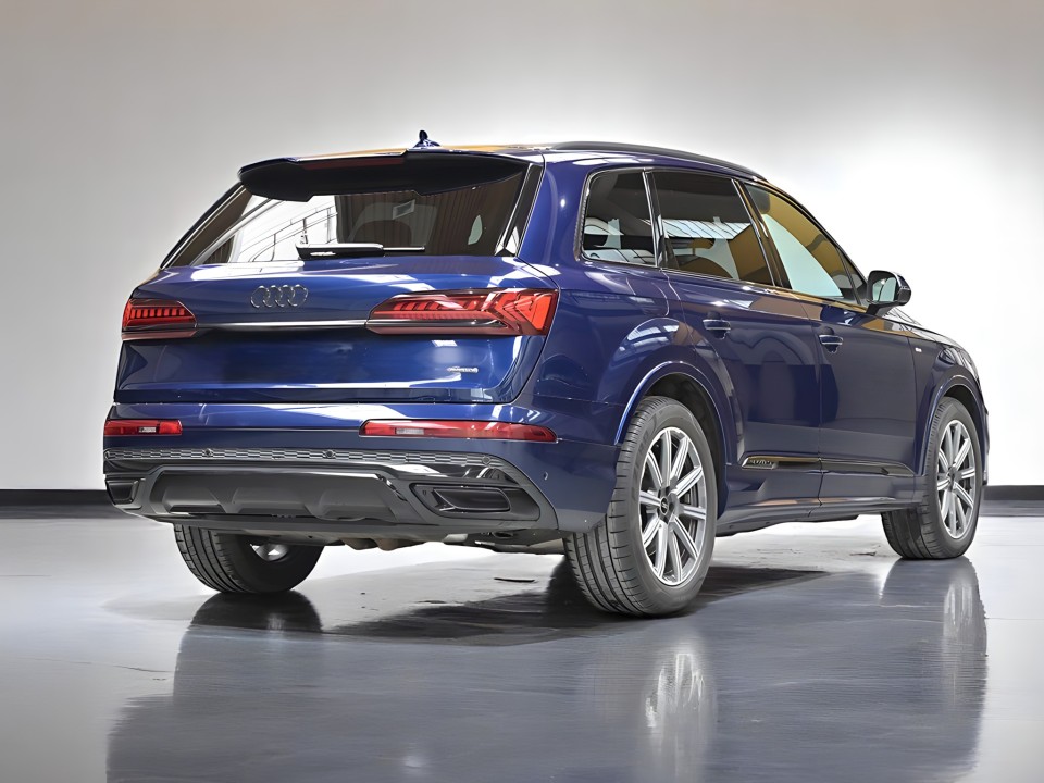 Audi Q7 55 TFSI Quattro Tiptronic S-line (4)