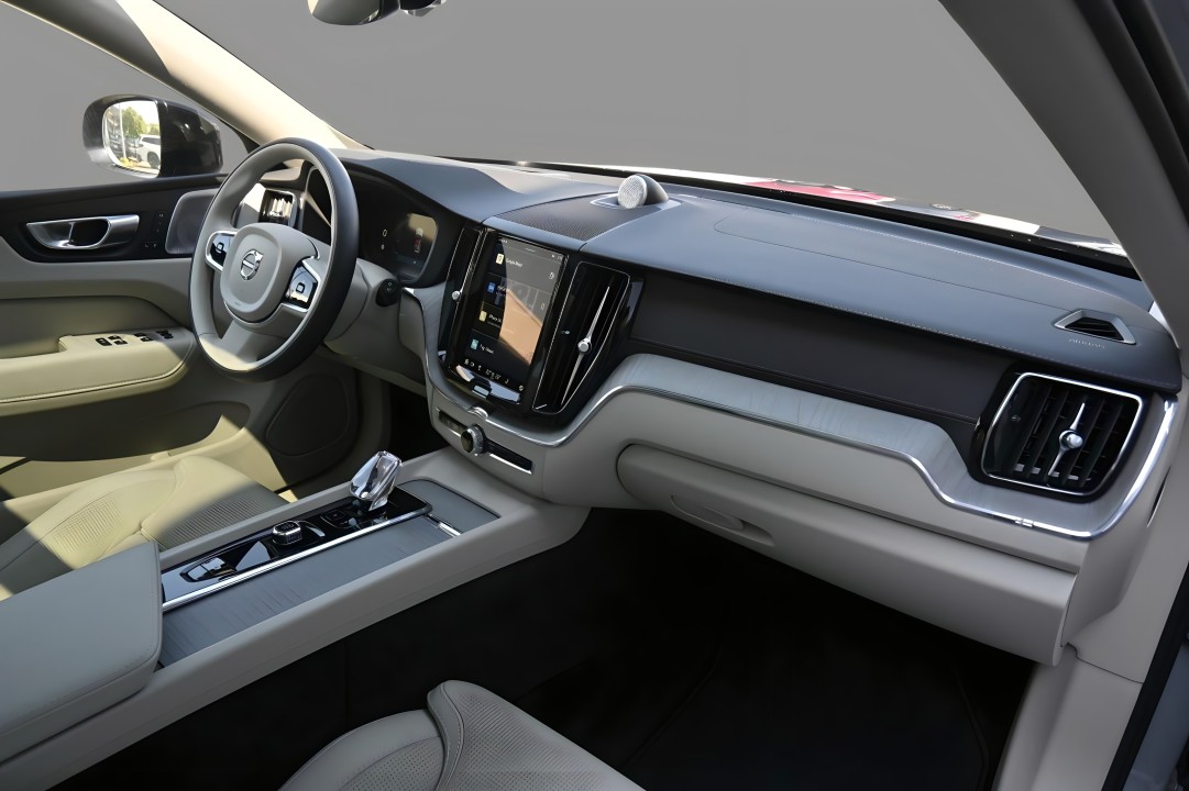 Volvo XC 60 B4 AWD Ultimate Dark - foto 8